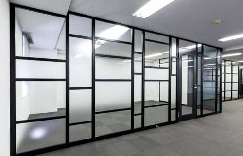 ガラスパーテーション